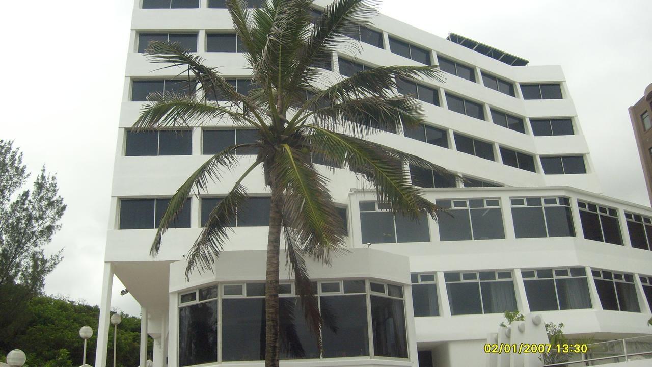 La Mercy Beach Hotel Exterior foto